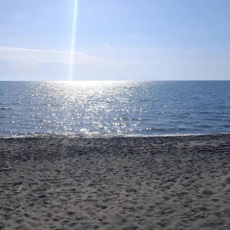 Villa Editerranean Dream On The Sea Castel Volturno